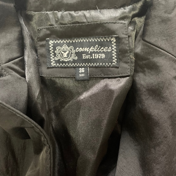 Black fitted blazer - Picture 2 of 8